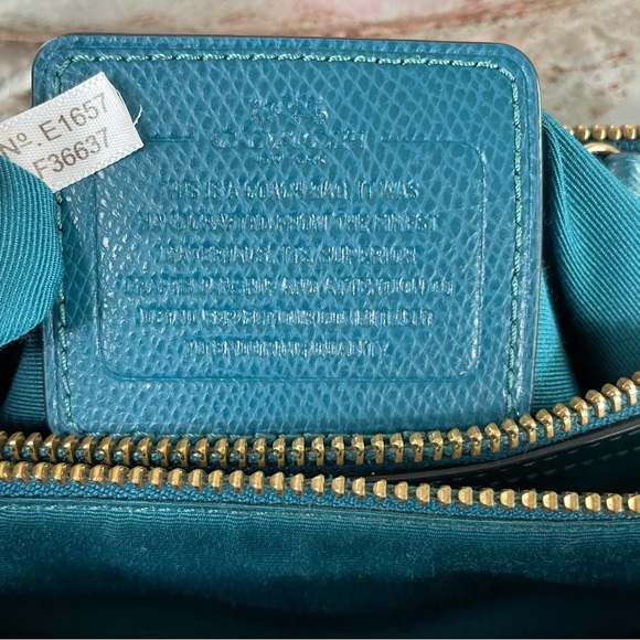 COACH SMALL CHRISTIE CARRYALL IN CROSSGRAIN LEATHER F36637 - Picture 6 of 14